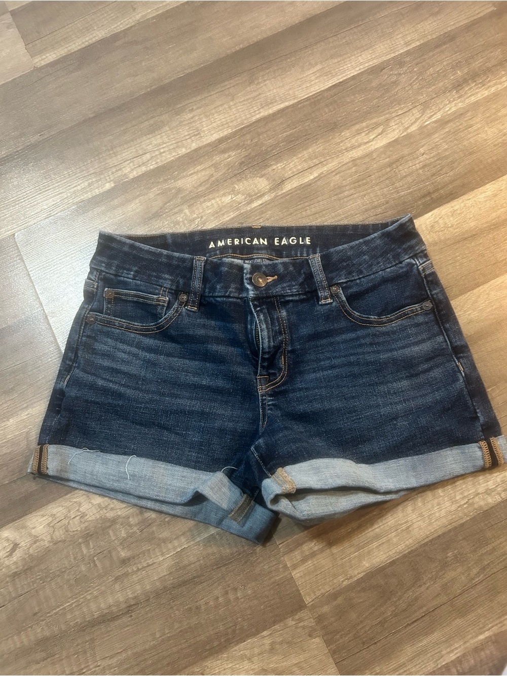 American Eagle Women’s Dark Blue Denim Roll-Hem Shorts  Size 4